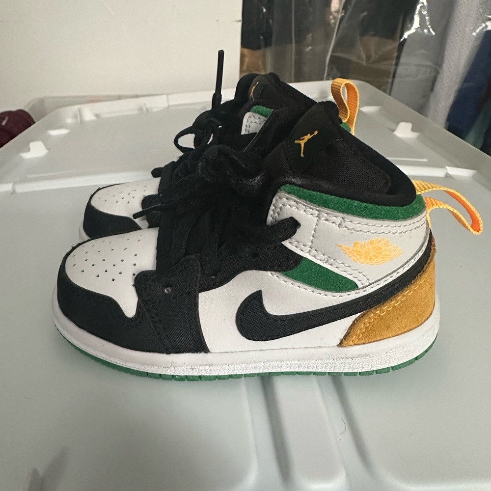 Nike Air Jordan 1 Retro Mid Black White Lucky Green BQ6933-101 Toddler Sz 7C